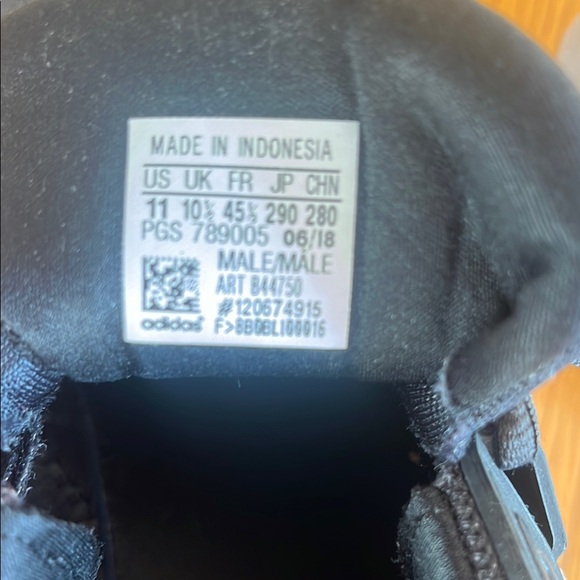 Adidas Black Running Shoes - Picture 2 of 7